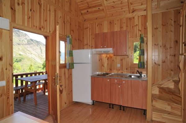 Camping La Torre Hotel Espot Eksteriør billede